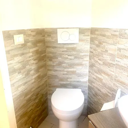 Апартаменти Monolocale Anna *