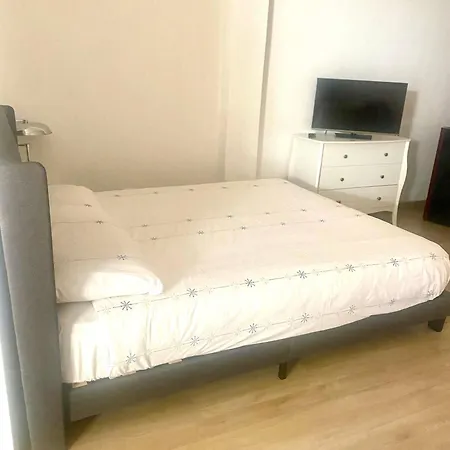 Monolocale Anna 维亚雷焦